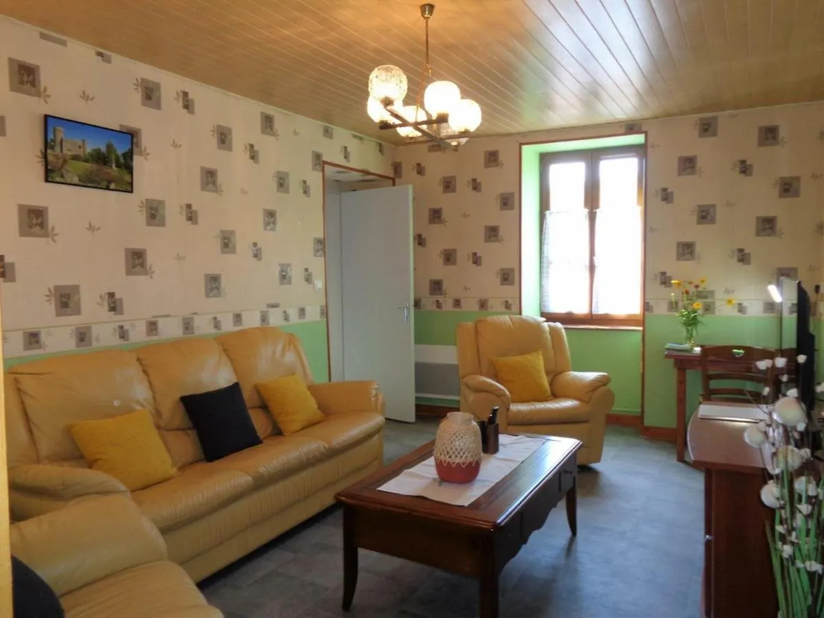 Holiday home Charmant Gite A La Ferme Avec Terrasse, Proche Loire, Allier, Puy De Dome, Animaux Bienvenus - Fr-1-496-235 Saint-Marcel-d'Urfe