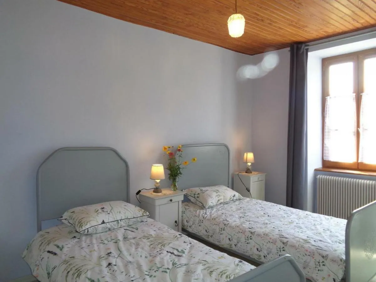Charmant Gite A La Ferme Avec Terrasse, Proche Loire, Allier, Puy De Dome, Animaux Bienvenus - Fr-1-496-235 Saint-Marcel-d'Urfe 0*,